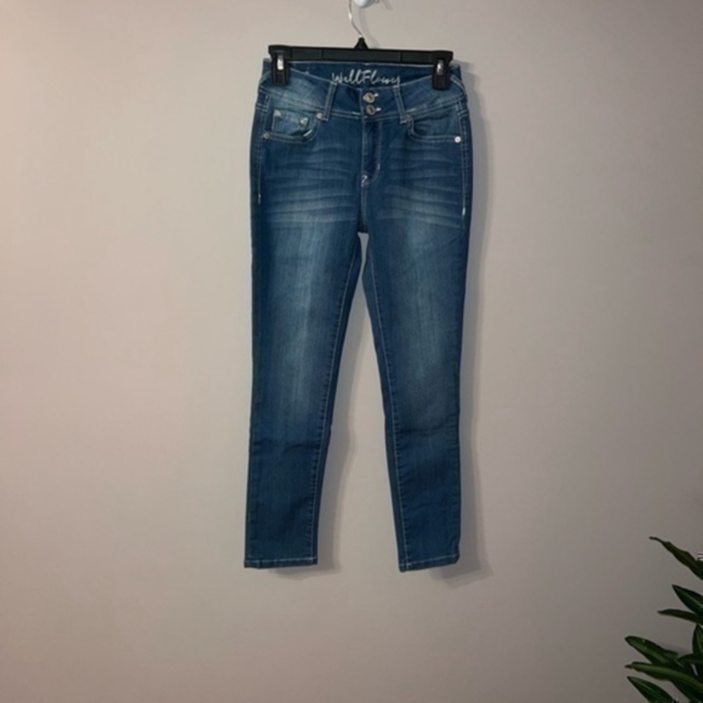 high waisted blue Wallflower Jean size 3